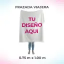 FRAZADA PERSONALIZADA MINI DE 0.75 M POR 1.00 M.